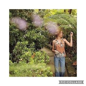 Tabitha Magnified Geranium Blouse